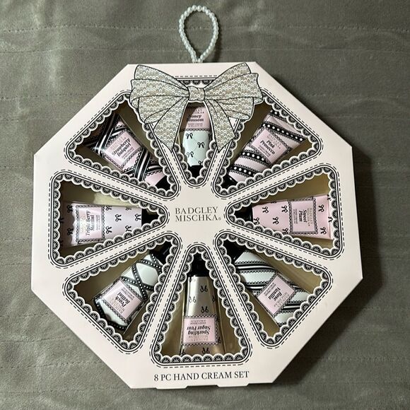 Badgley Mischka Other - Badgley Mischka 8 pc Pamper Hand Cream Collection Gift Pack for Her